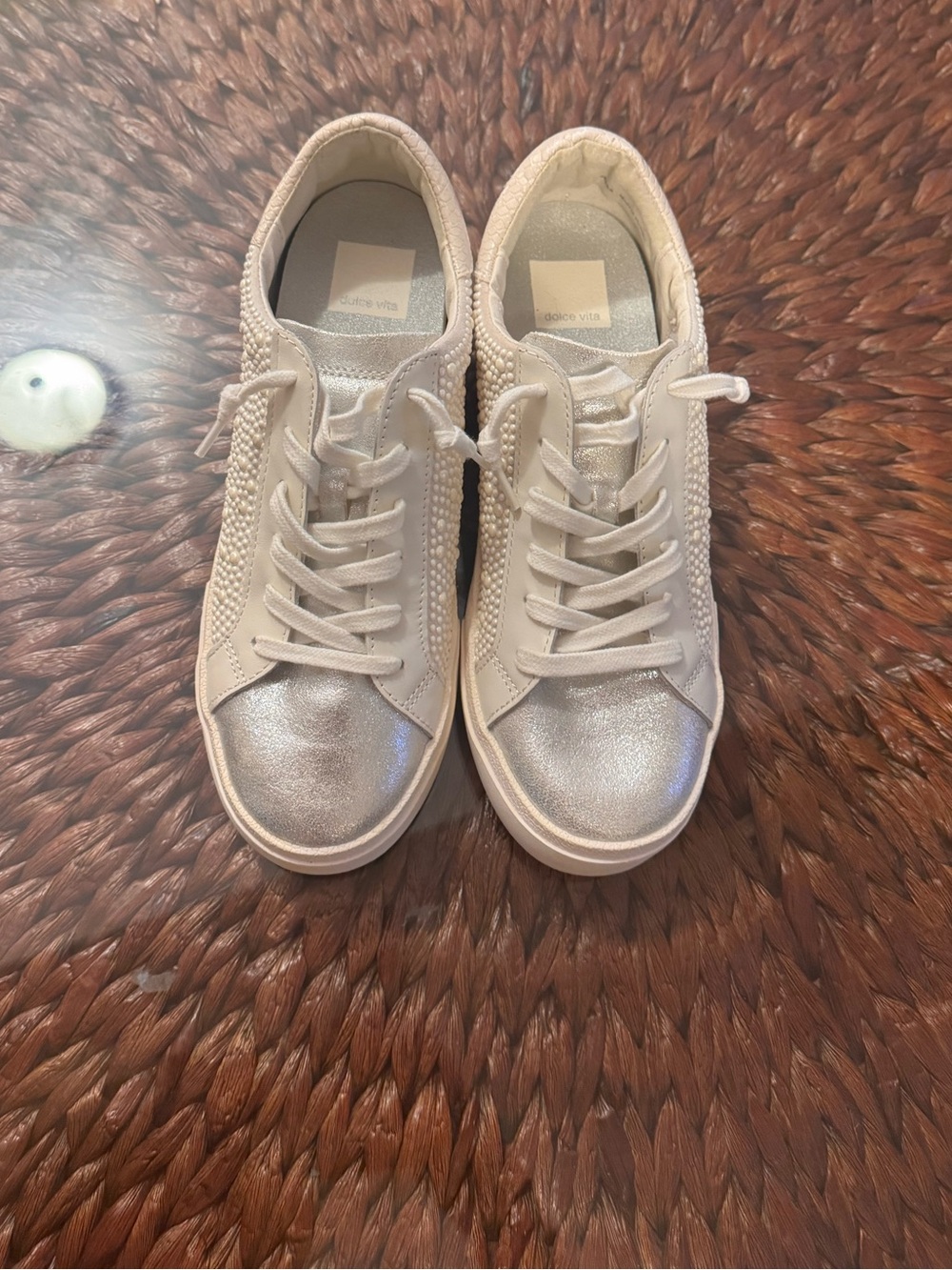 Dolce Vita Zina Vanilla White Pearl Lace-Up Sneakers - size 6.5 - Picture 2 of 9